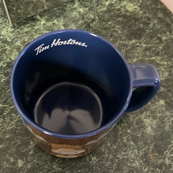 Tim Hortons Moose Forest Scene 2019 Edition Cup - Picture 3 of 6